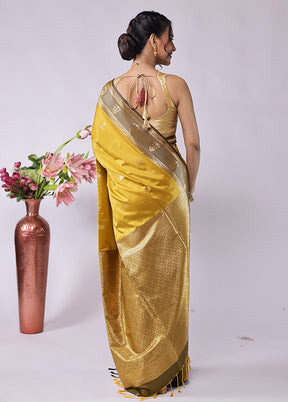 Green Kanjivaram Silk Saree With Blouse Piece