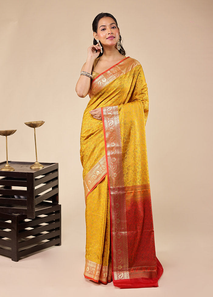 Yellow Jamewar Silk Saree With Blouse Piece