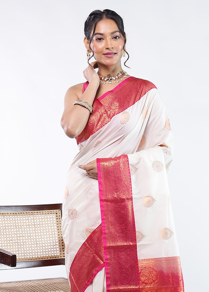 White Kanjivaram Silk Saree With Blouse Piece