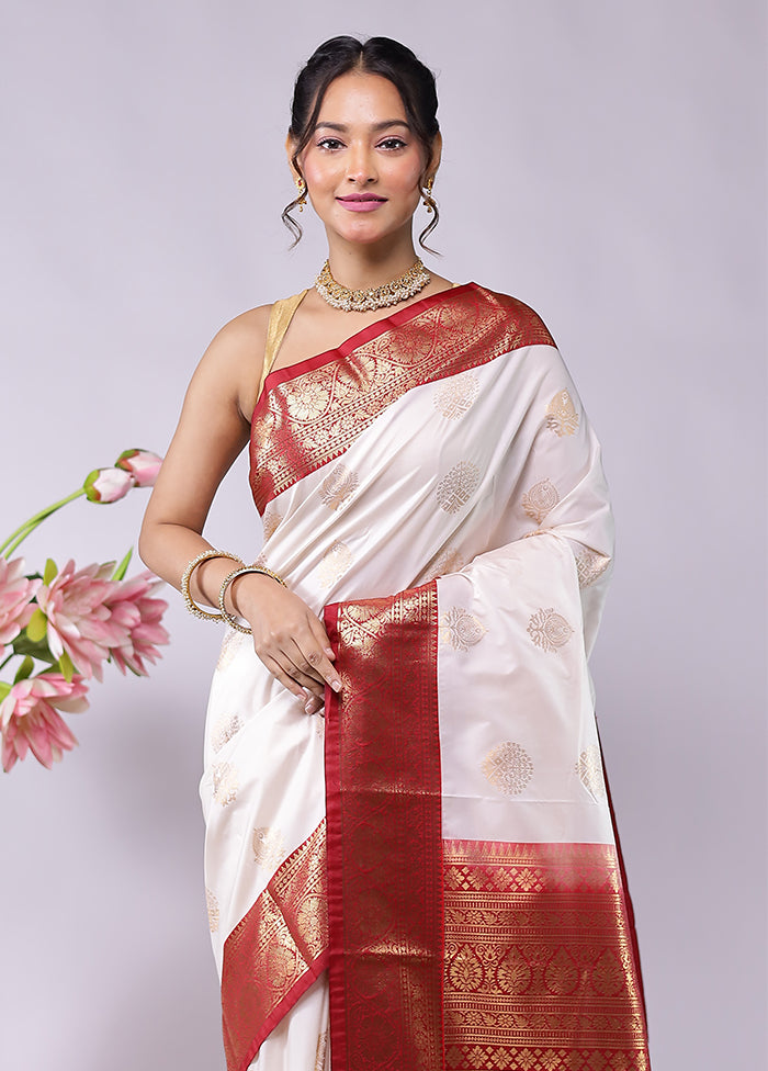 White Kanjivaram Silk Saree With Blouse Piece