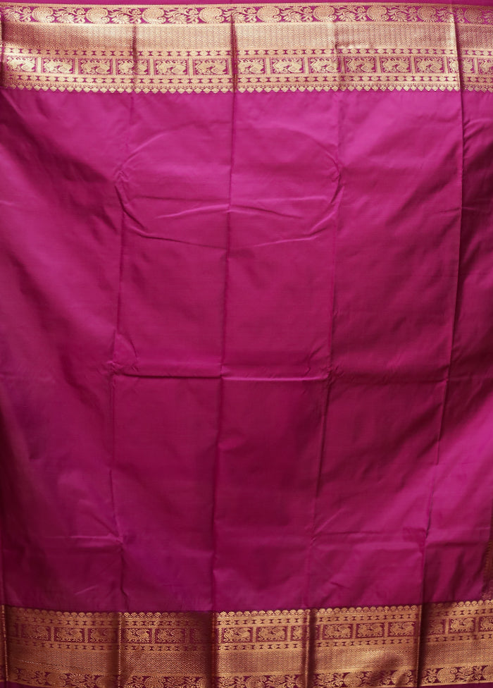 White Kanjivaram Silk Saree With Blouse Piece
