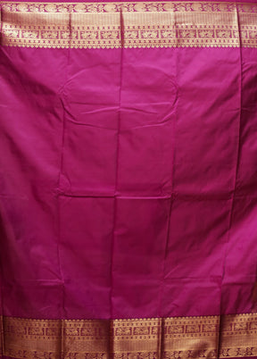 White Kanjivaram Silk Saree With Blouse Piece