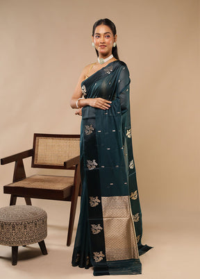 Green Pure Cotton Saree With Blouse Piece