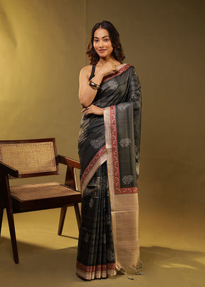 Grey Cotton Saree With Blouse Piece