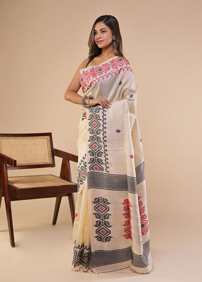 Cream Handloom Tussar Pure Silk Saree With Blouse Piece