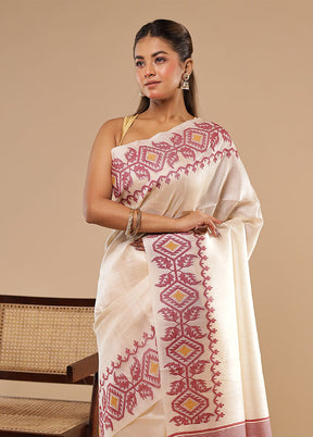 Cream Handloom Tussar Pure Silk Saree With Blouse Piece