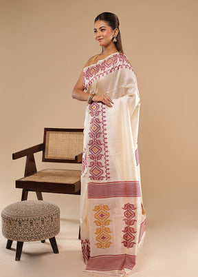 Cream Handloom Tussar Pure Silk Saree With Blouse Piece