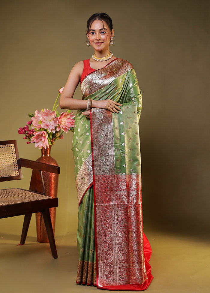 Green Banarasi Silk Saree With Blouse Piece