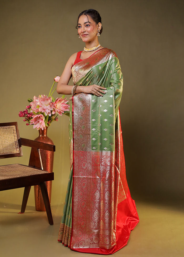 Green Banarasi Silk Saree With Blouse Piece