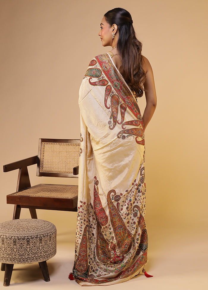 Cream Handloom Pure Georgette Saree With Blouse Piece