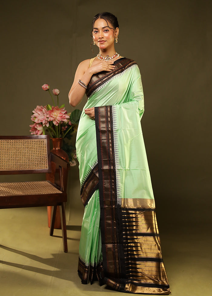 Green Handloom Kanjivaram Pure Silk Saree With Blouse Piece