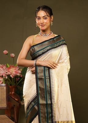 Cream Handloom Kanjivaram Pure Silk Saree With Blouse Piece