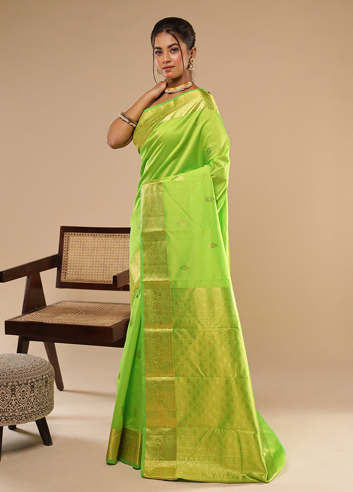 Green Handloom Kanjivaram Pure Silk Saree With Blouse Piece