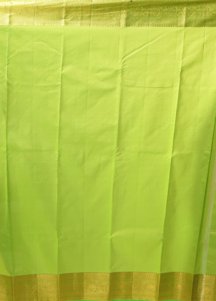 Green Handloom Kanjivaram Pure Silk Saree With Blouse Piece