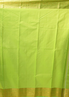 Green Handloom Kanjivaram Pure Silk Saree With Blouse Piece