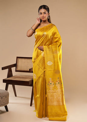 Yellow Handloom Tussar Pure Silk Saree With Blouse Piece