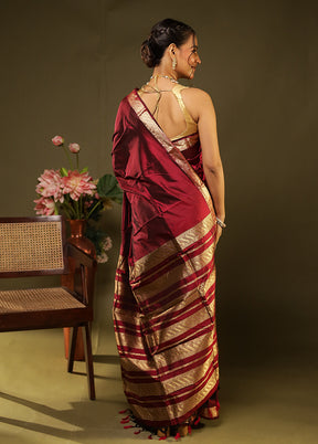 Purple Handloom Kanjivaram Pure Silk Saree With Blouse Piece