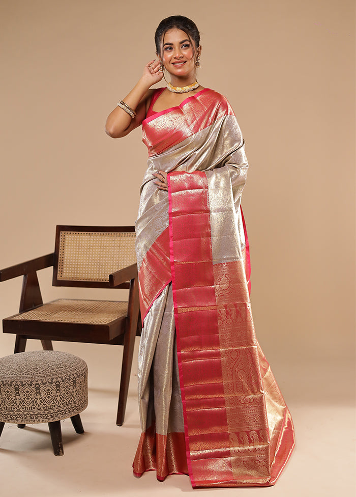 Green Kanjivaram Silk Saree With Blouse Piece