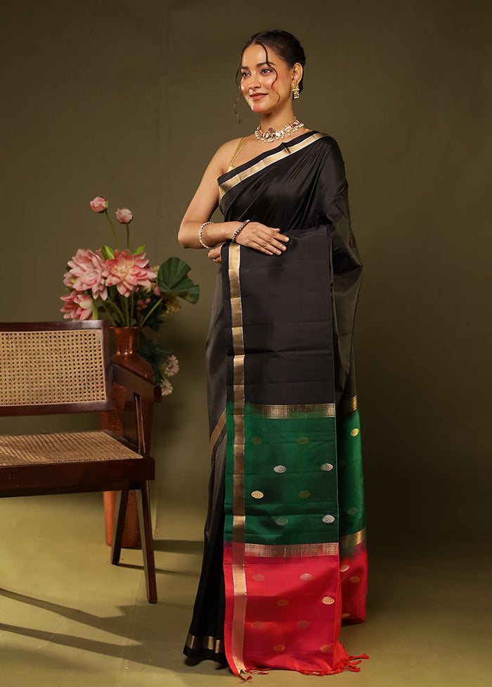Black Handloom Kanjivaram Pure Silk Saree With Blouse Piece