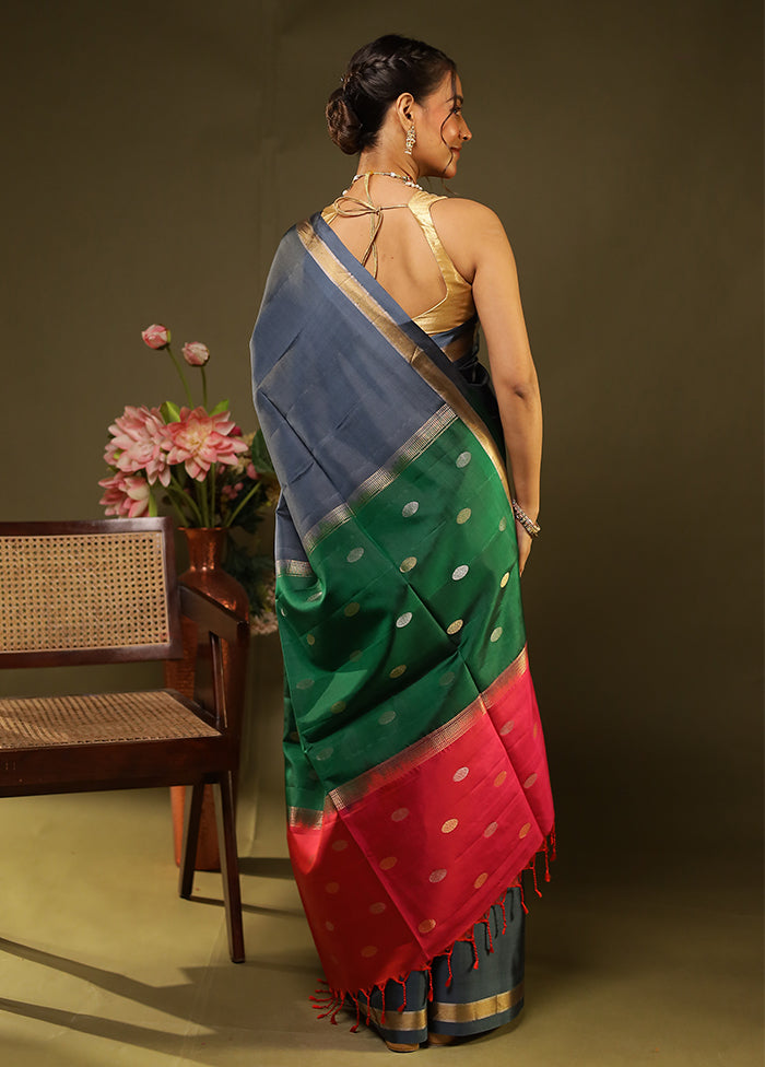 Grey Handloom Kanjivaram Pure Silk Saree With Blouse Piece