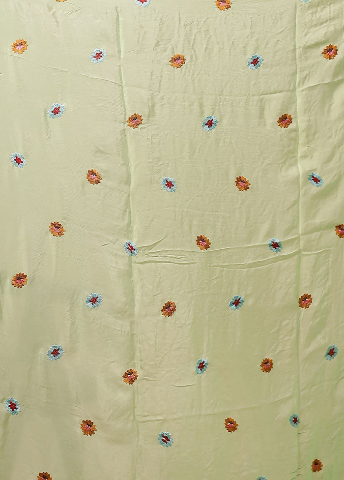 Green Chiffon Silk Saree With Blouse Piece