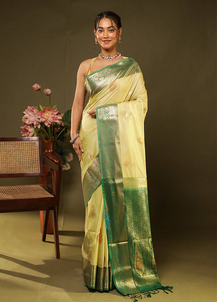 Cream Kanjivaram Silk Saree With Blouse Piece