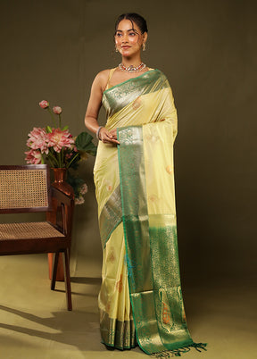 Cream Kanjivaram Silk Saree With Blouse Piece