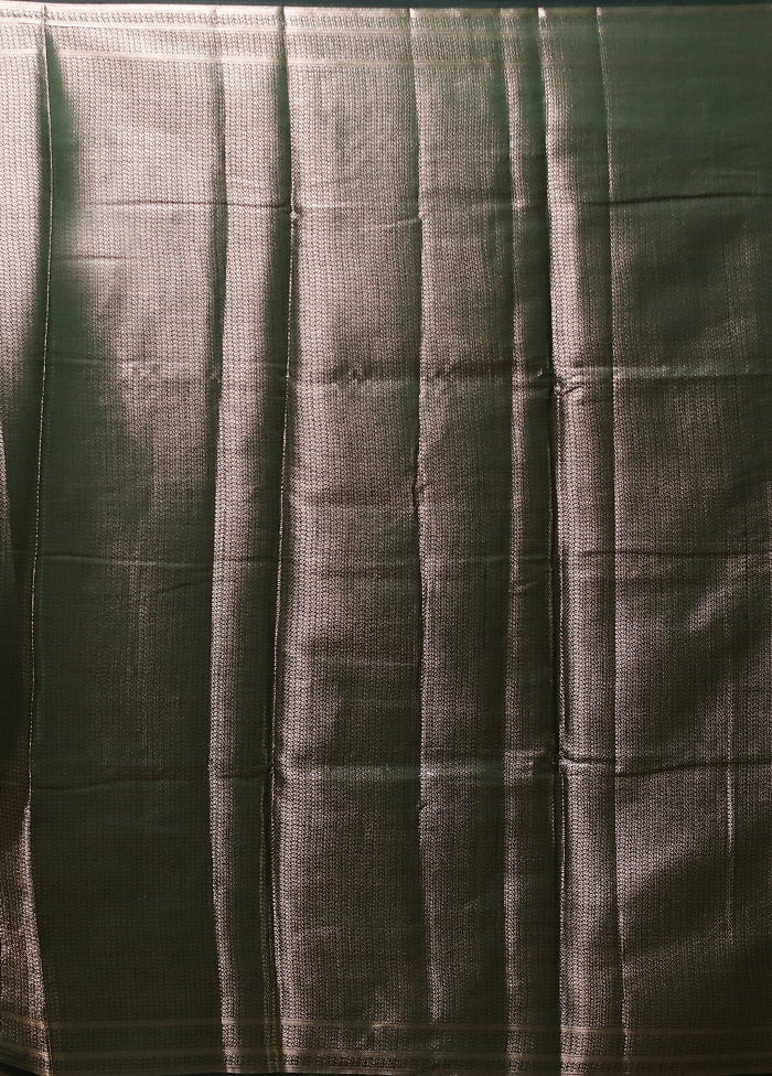 Green Cotton Saree With Blouse Piece