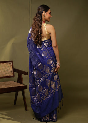 Blue Cotton Saree With Blouse Piece