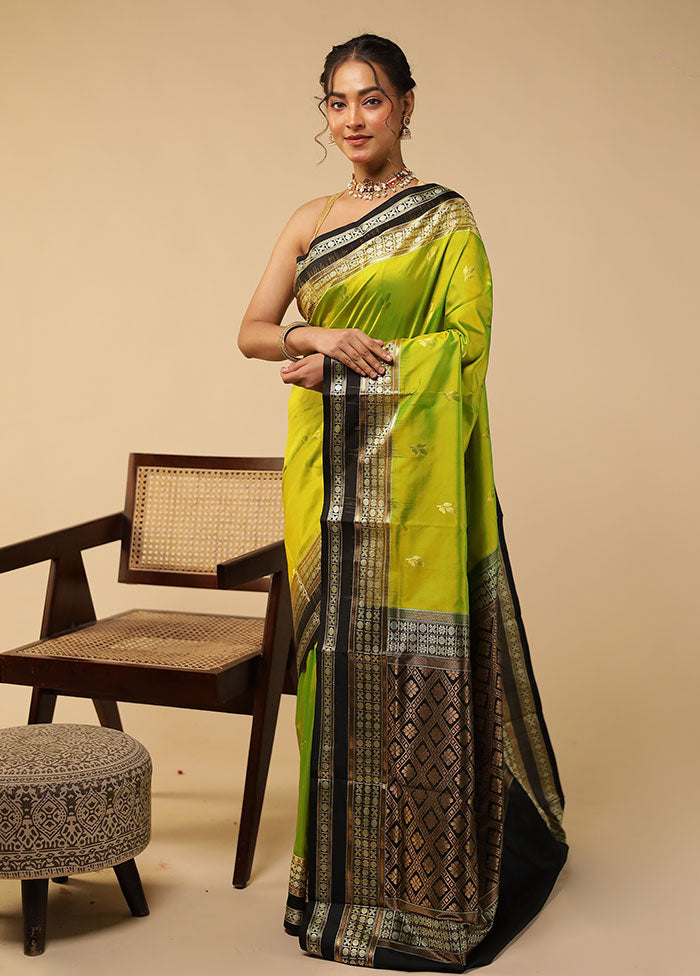 Green Handloom Bomkai Pure Silk Saree With Blouse Piece