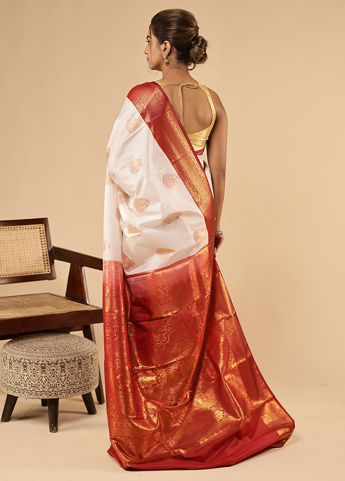 White Kanjivaram Silk Saree With Blouse Piece