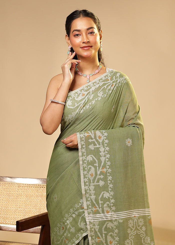 Green Matka Silk Saree With Blouse Piece