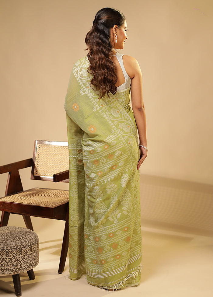 Green Matka Silk Saree With Blouse Piece