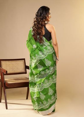 Green Printed Pure Silk Saree Without Blouse Piece