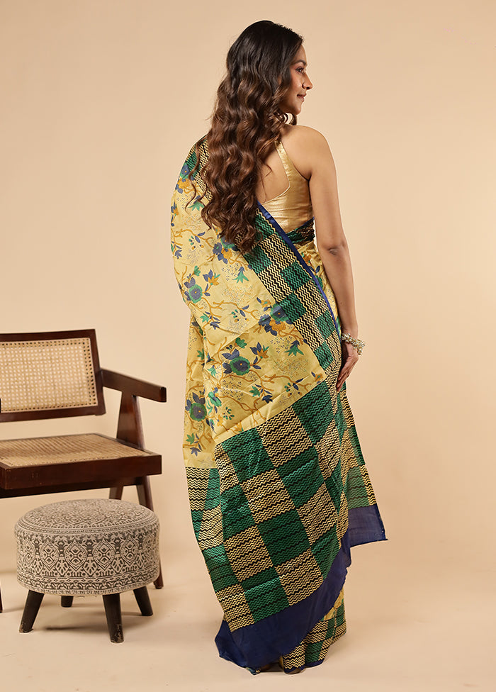 Cream Printed Pure Silk Saree With Blouse Piece