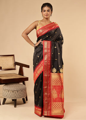 Black Handloom Kanchipuram Pure Silk Saree With Blouse Piece