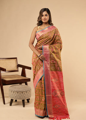 Cream Dupion Silk Saree With Blouse Piece