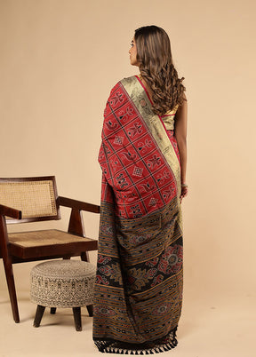 Red Dupion Silk Saree With Blouse Piece