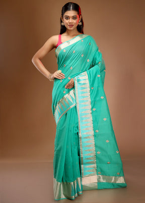 Green Cotton Embroidered Saree With Blouse Piece