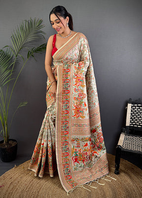 Green Spun Silk Saree With Blouse Piece