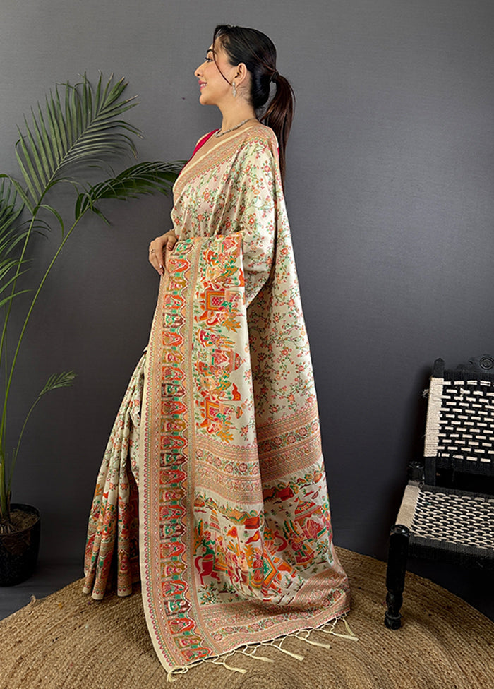 Green Spun Silk Saree With Blouse Piece