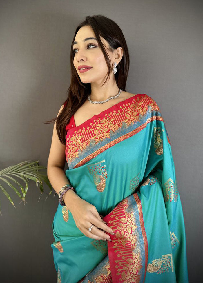 Green Spun Silk Saree With Blouse Piece
