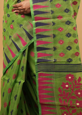 Green Tant Jamdani Saree Without Blouse Piece
