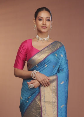 Green Kanjivaram Silk Saree With Blouse Piece