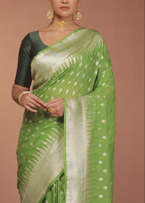 Green Georgette Saree With Blouse Piece