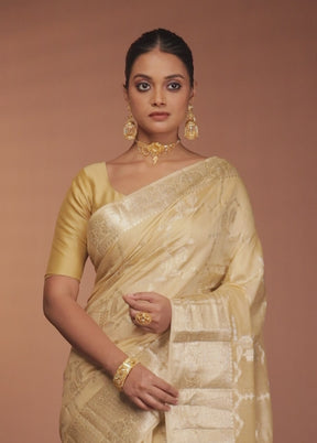 Cream Dupion Silk Saree With Blouse Piece