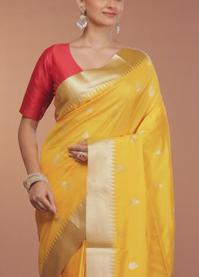 Yellow Kanjivaram Silk Saree With Blouse Piece