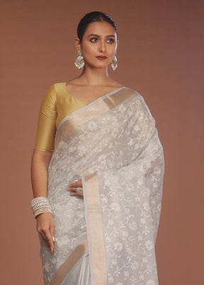 Grey Cotton Saree With Blouse Piece