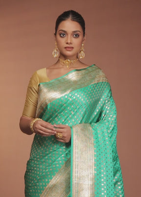 Green Banarasi Silk Saree With Blouse Piece