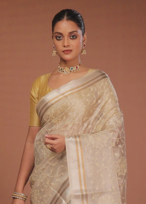 Cream Cotton Saree With Blouse Piece